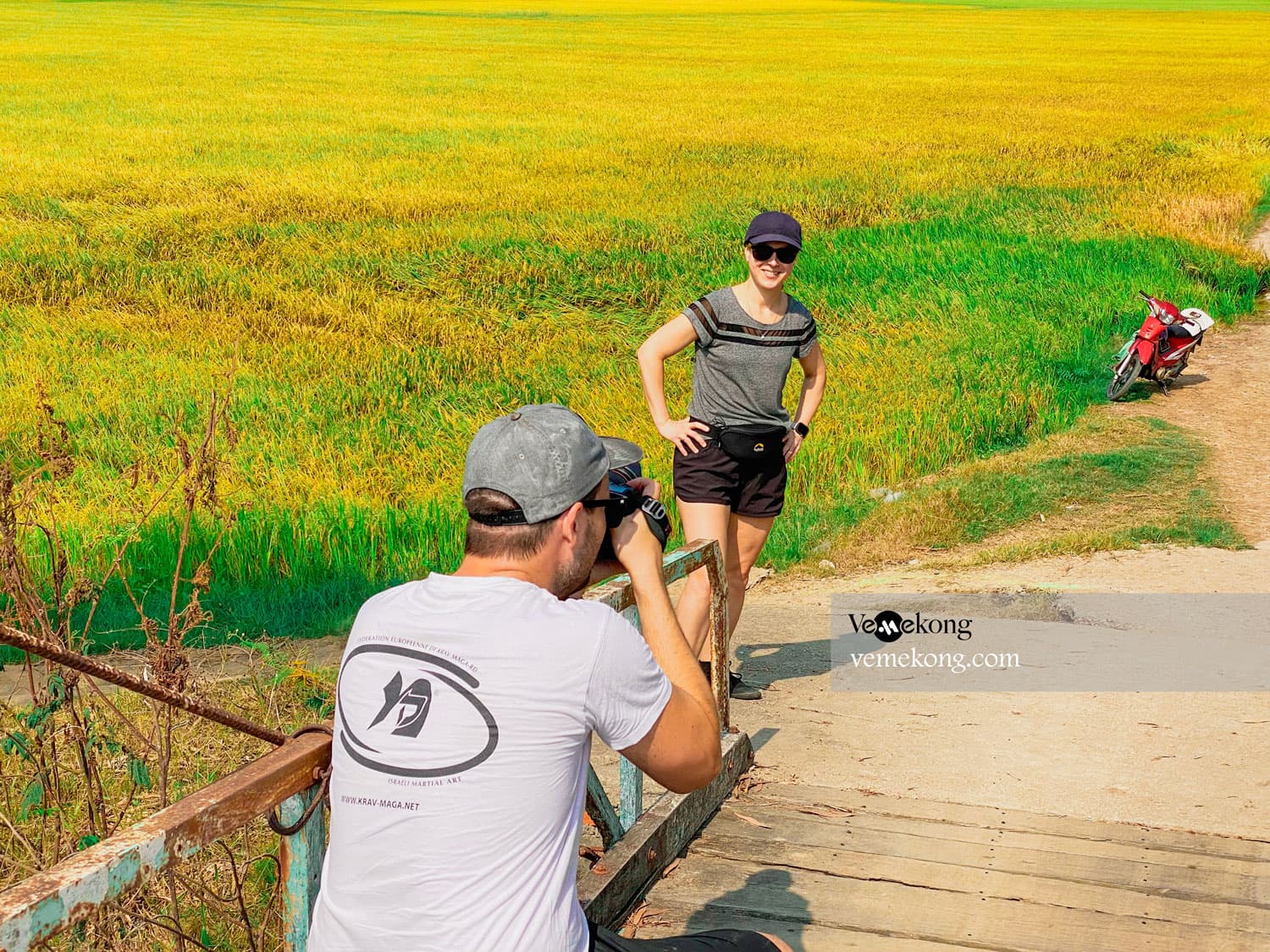 Chau Doc motorbike Countryside Tour & Sunset Sam Mountain