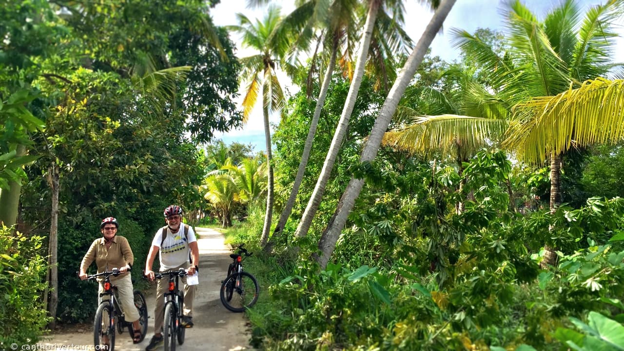 Can Tho Bike Tour: Village & Cacao Farm & Rice Fields