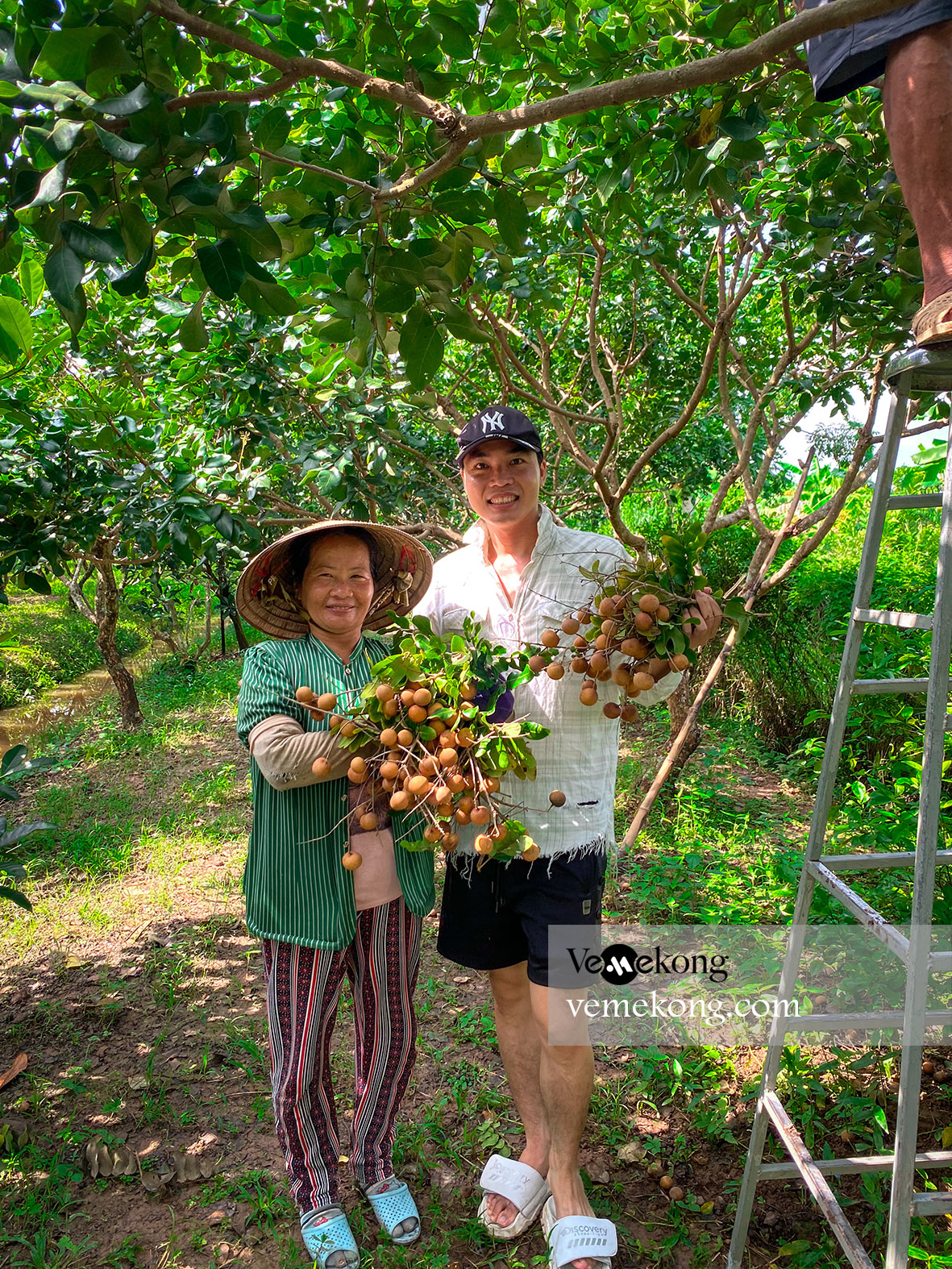 Son Islet Can Tho Tour with Tropical Fruit Garden, Duck Massage & Flying Fish